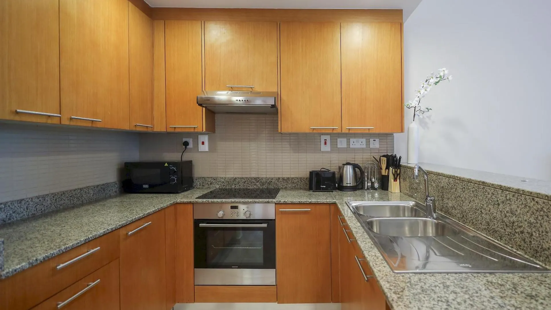 Elite Lux Holiday Homes - Modern Comfort Studio In Business Bay Dubai